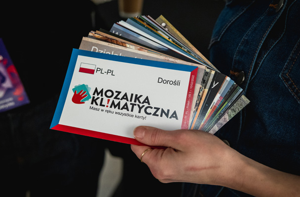 interaktywne-warsztaty-ekologiczne-warsztaty-klimatyczne-mozaika-klimatyczna-zmiany-klimatu- satowarzyszenie-Le-Fresque-du-Climat-The-Climate-Fresk)